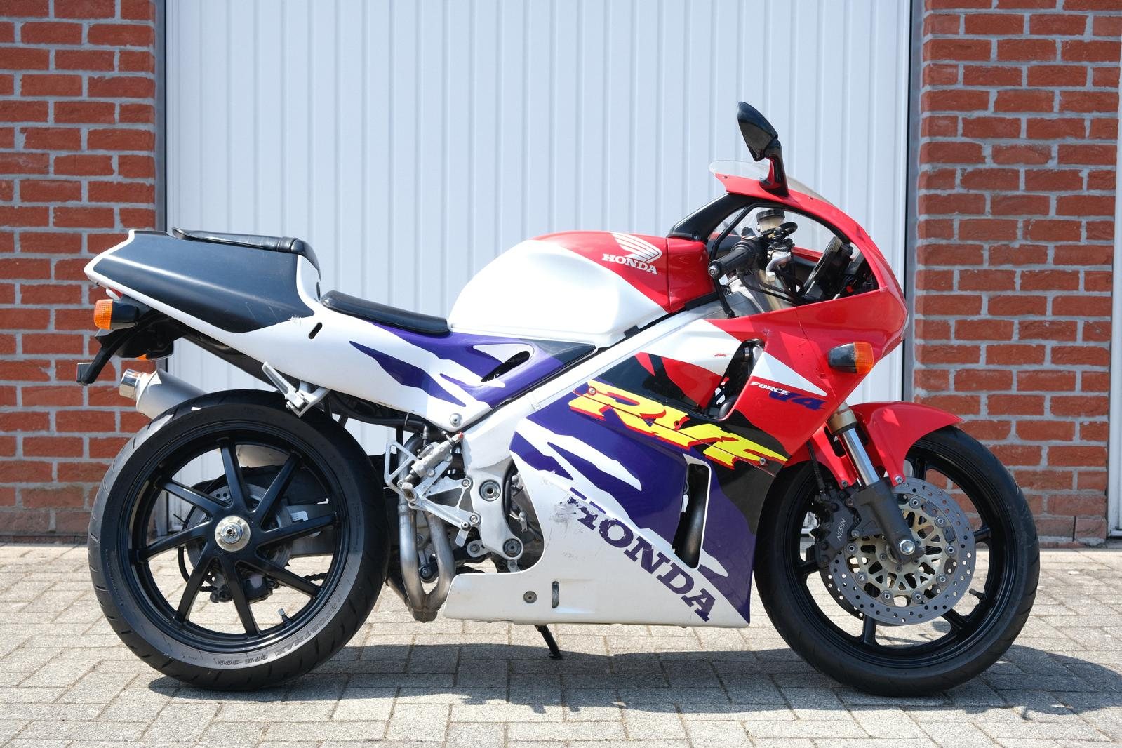 The Honda RVF400R NC35: Japan's Baby RC45 Finally Gets Its Due
