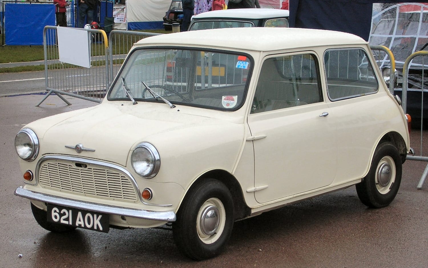 Cream 1959 Morris Mini-Minor