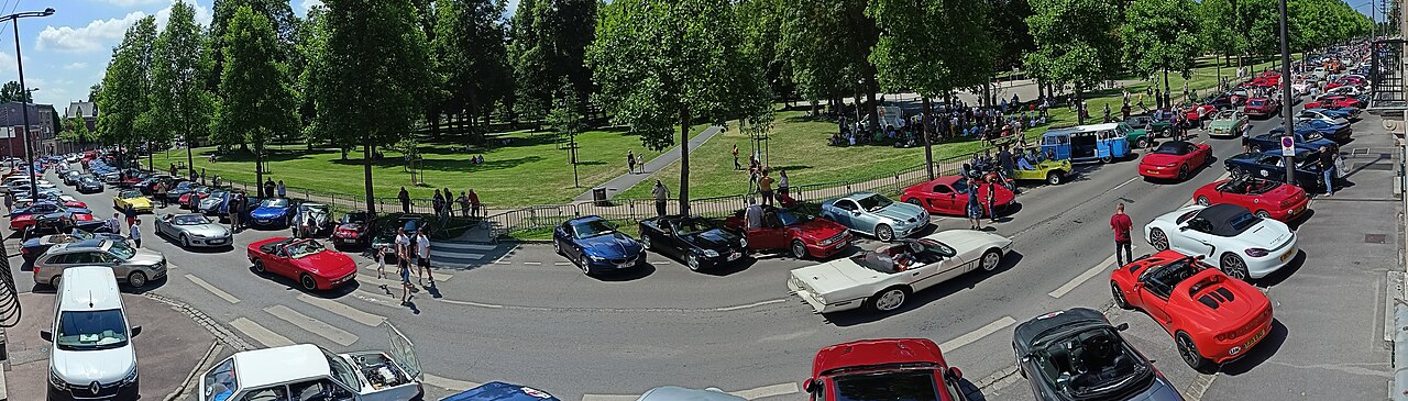 Rassemblement de véhicules de collection