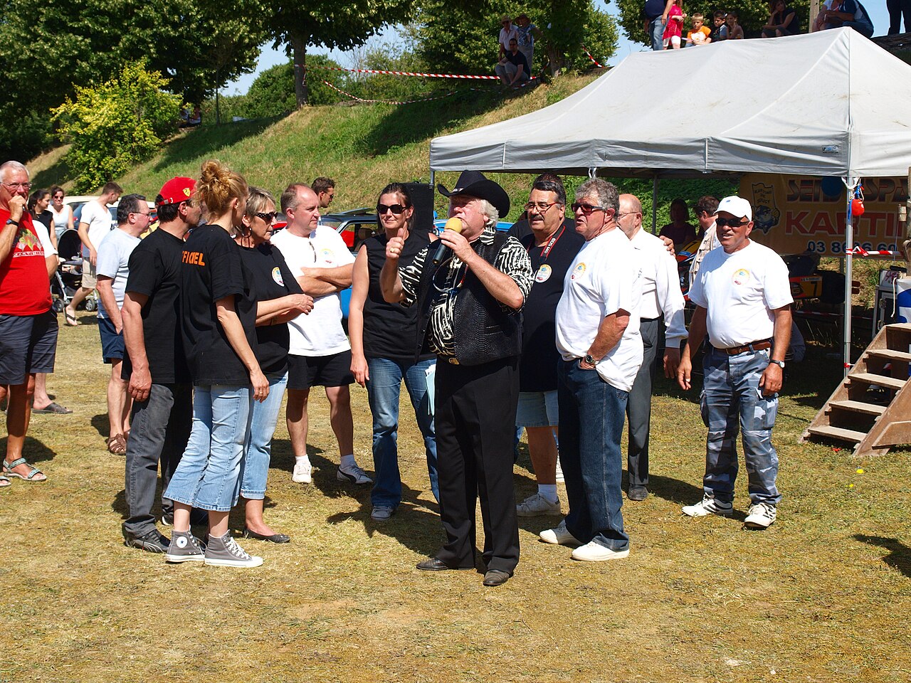 Rassemblement véhicules anciens