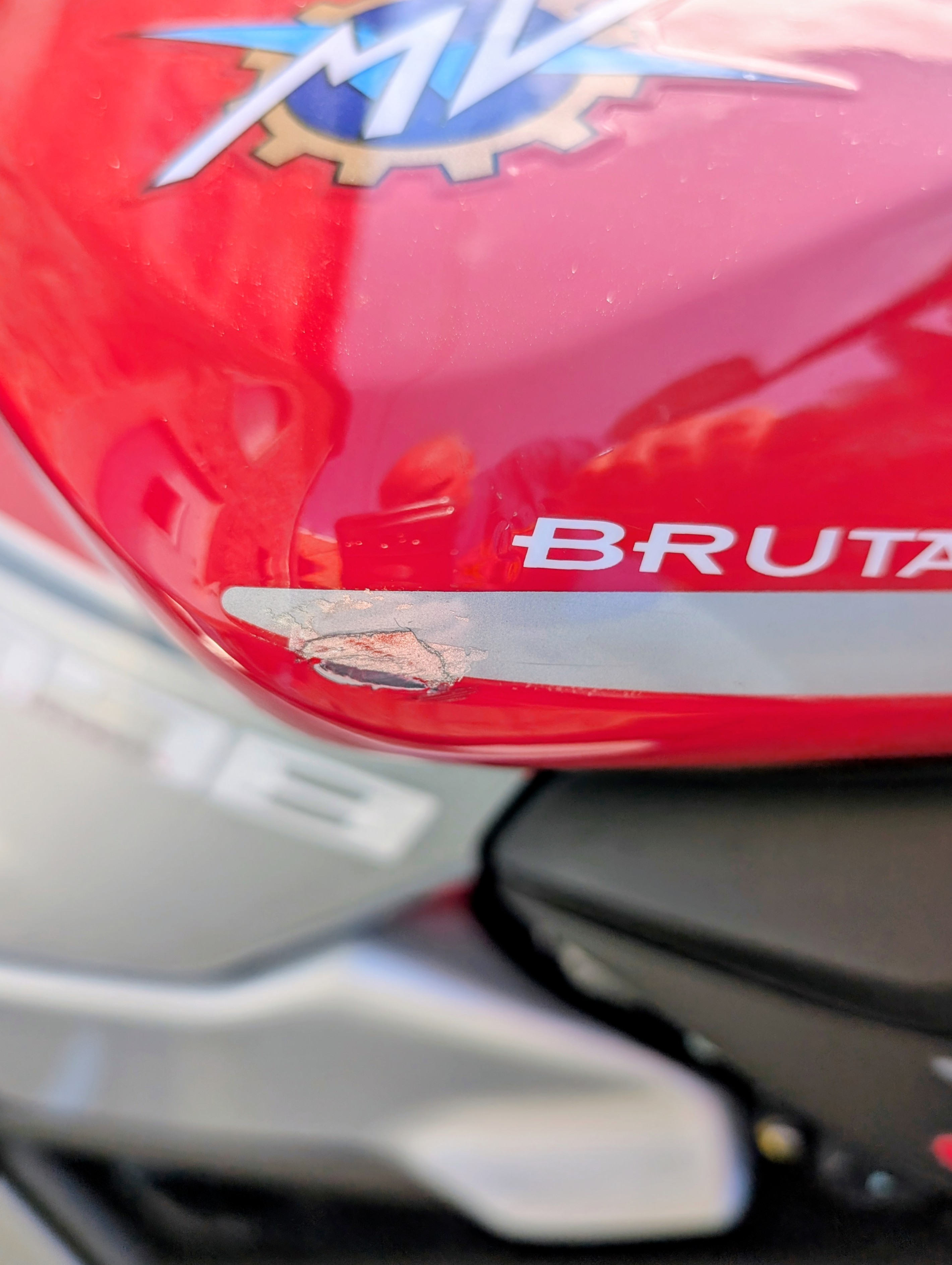 2008 MV Agusta Brutale 1078 RR – La bestia naked italiana definitiva con 154 CV en bruto de cuatro cilindros en línea