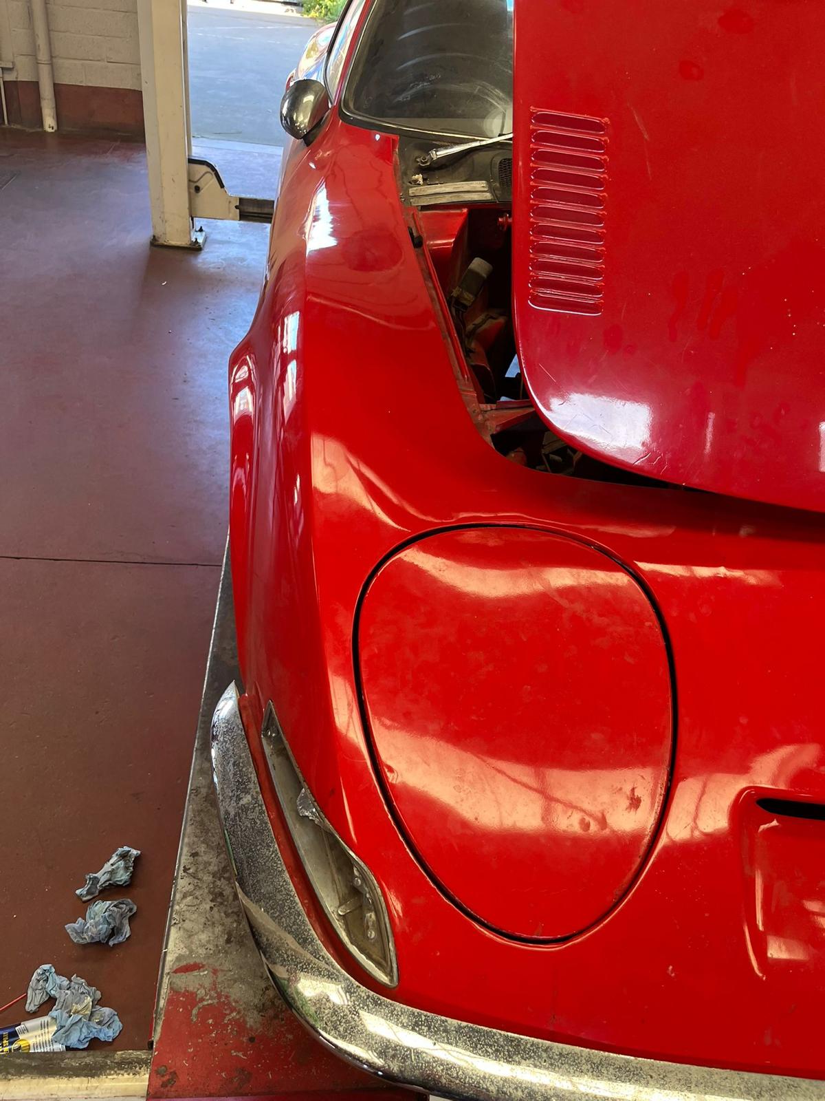 Opel GT von 1969 – Rotes Coupé, Bereit zur Restaurierung, Motor Läuft