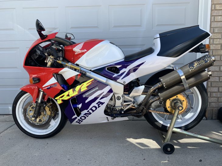 Honda RVF400