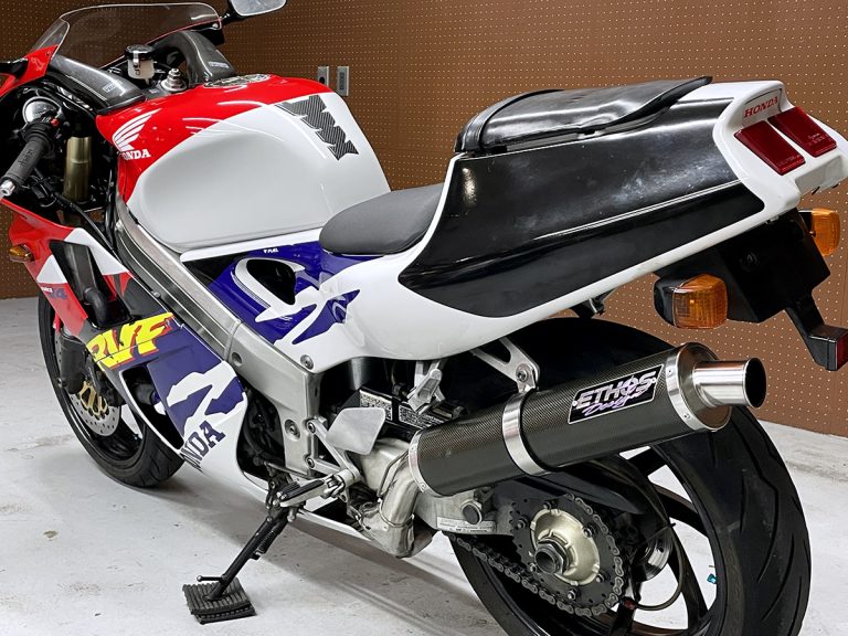 Honda rvf 400 NC35