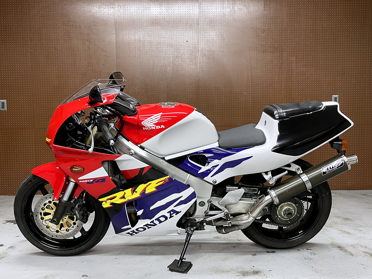 Honda rvf 400 NC35